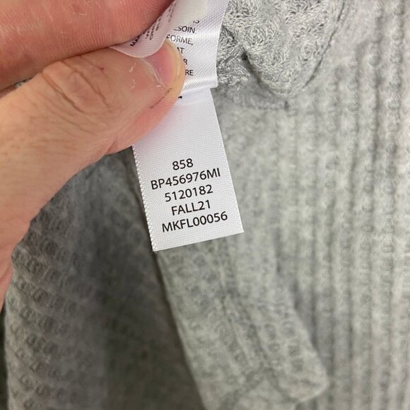 NEW Nordstrom Oversized Waffle Knit Snap Henley Long Sleeve Heather Grey Size XS - Picture 11 of 13